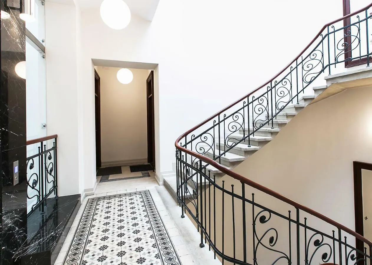 Old Town Brigue Apartment By Otium Kraków